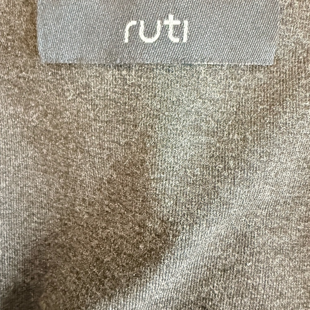 Ruti Iconic Sleeveless Jersey Dress - Picture 7 of 10